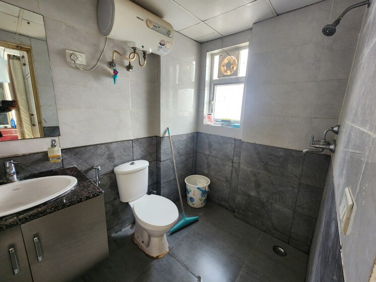 Bathroom, mapsko-casa-bella-apartments 4 Bedroom 2535 Sq.Ft. Apartment In Sector 82 Gurgaon 8666431