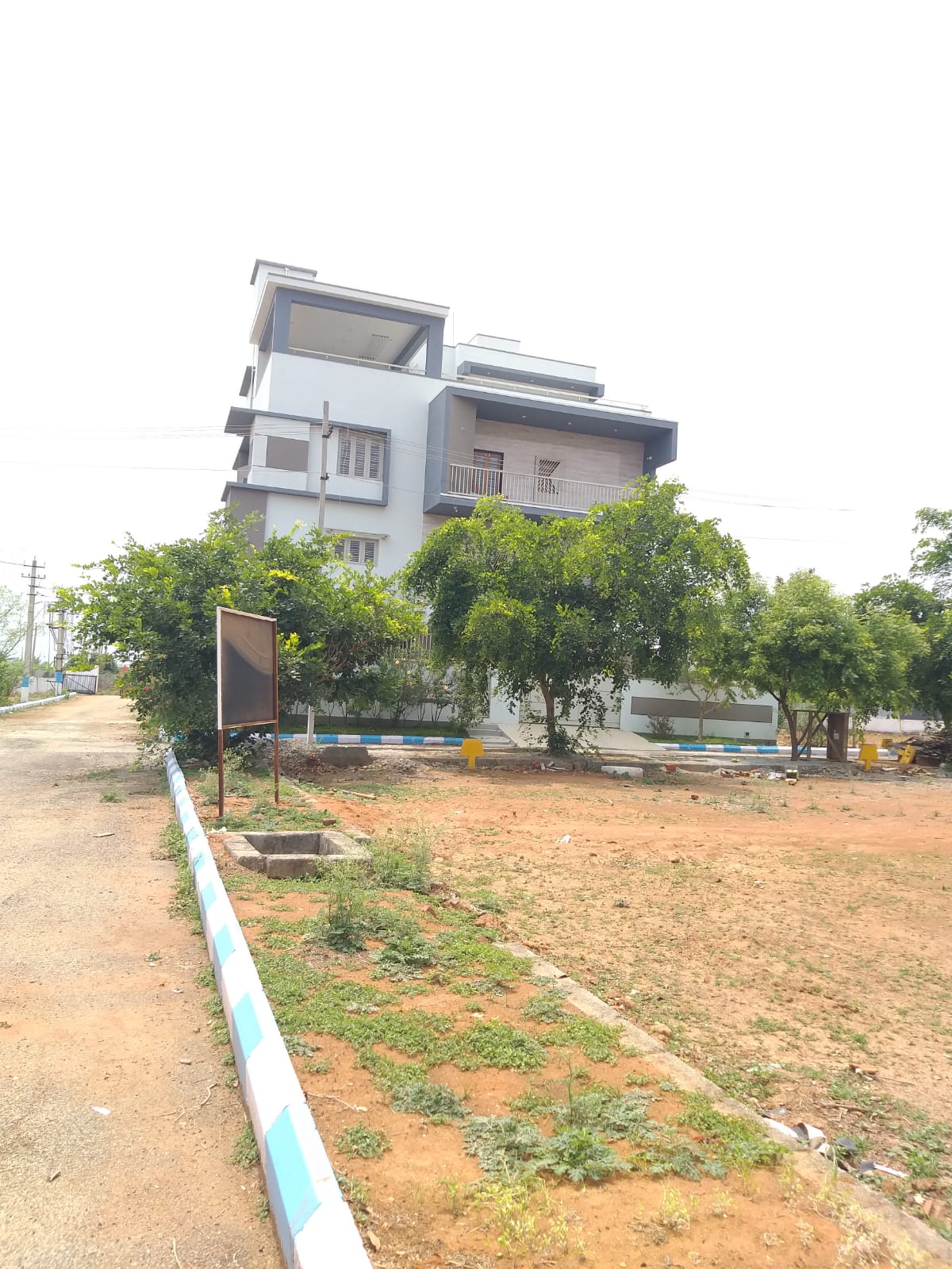 Plot For Sale in Oraiyan Silver Woods 