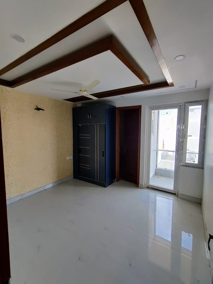 Room, gms road 3 Bedroom 1400 Sq.Ft. Builder Floor In Gms Road Dehradun 8666443