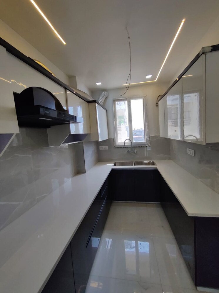 Kitchen, gms road 3 Bedroom 1400 Sq.Ft. Builder Floor In Gms Road Dehradun 8666443