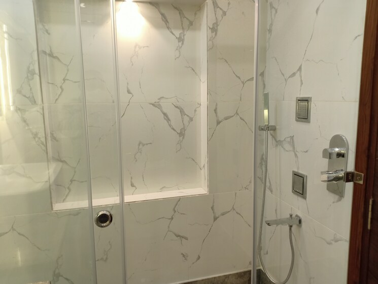 Bathroom, boutique-residential-apartments-c-253 3 Bedroom 2500 Sq.Ft. Apartment In Defence Colony Delhi 8666410