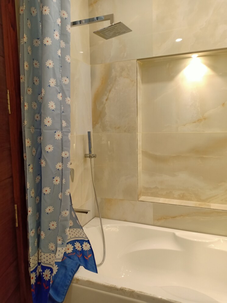 Bathroom, boutique-residential-apartments-c-253 3 Bedroom 2500 Sq.Ft. Apartment In Defence Colony Delhi 8666410