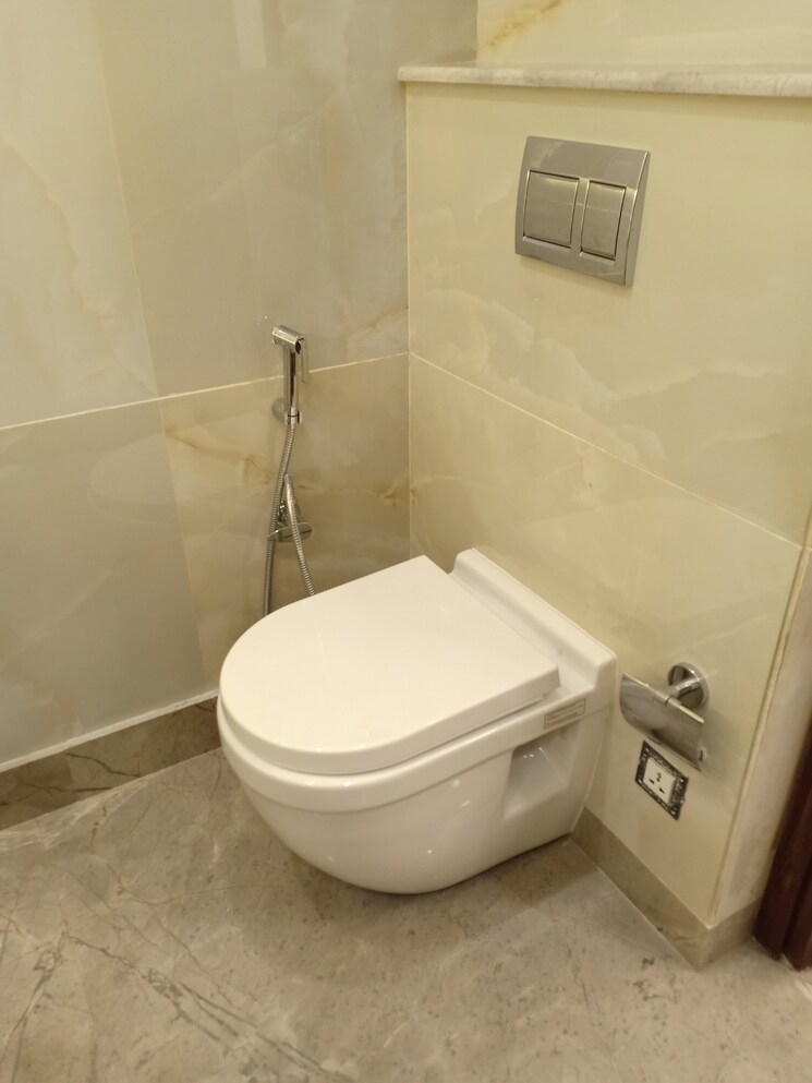 Bathroom, boutique-residential-apartments-c-253 3 Bedroom 2500 Sq.Ft. Apartment In Defence Colony Delhi 8666410