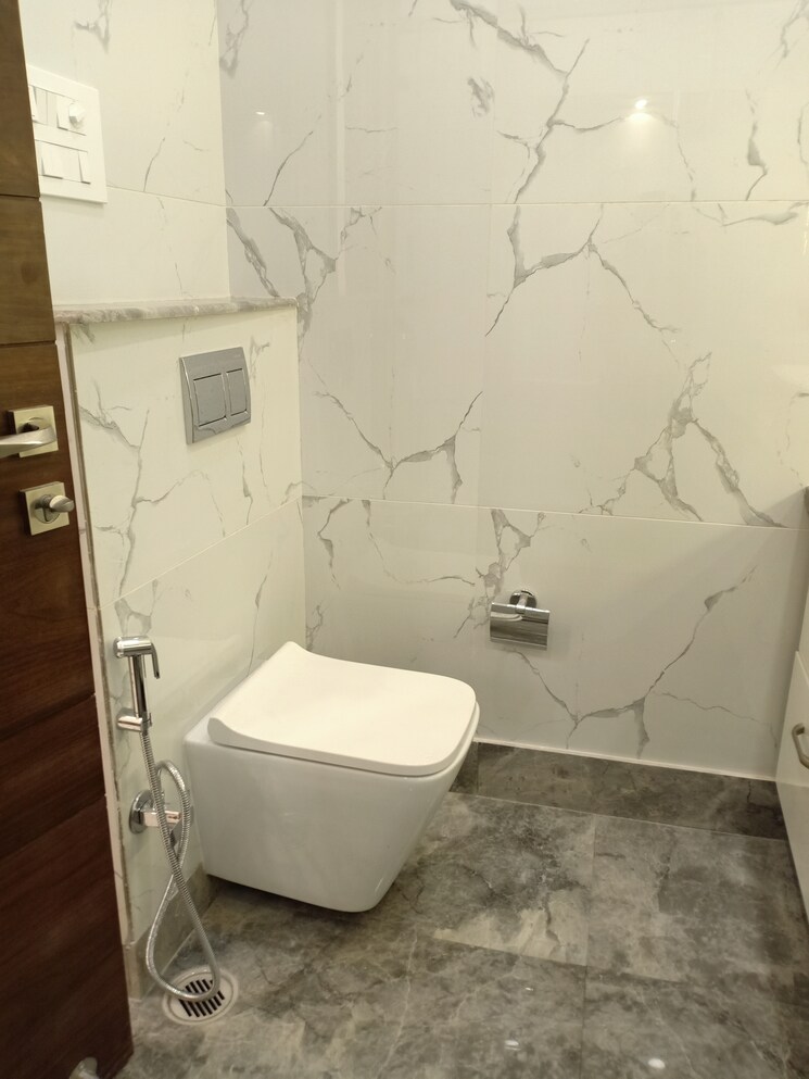 Bathroom, boutique-residential-apartments-c-253 3 Bedroom 2500 Sq.Ft. Apartment In Defence Colony Delhi 8666410