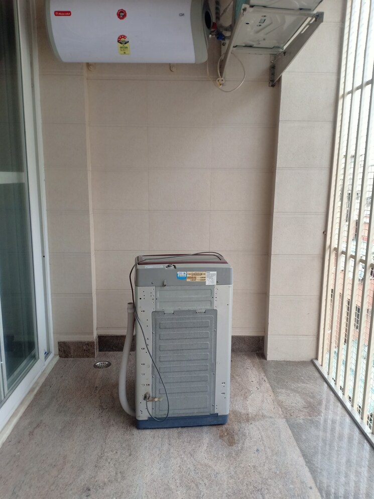 Bathroom, boutique-residential-apartments-c-253 3 Bedroom 2500 Sq.Ft. Apartment In Defence Colony Delhi 8666410