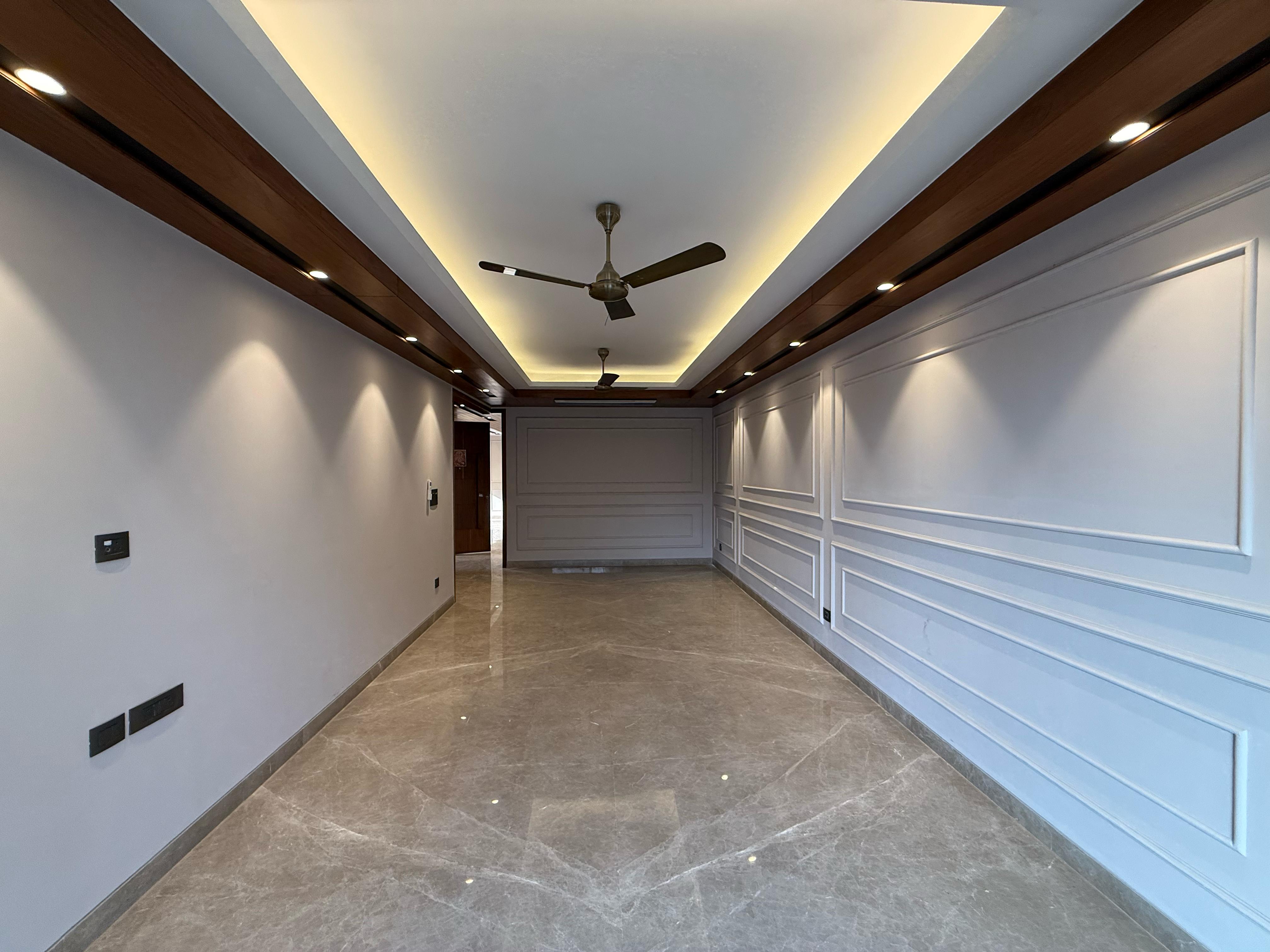 4 BHK + Pooja Room,Servant Room Builder Floor For Rent in Greater Kailash 