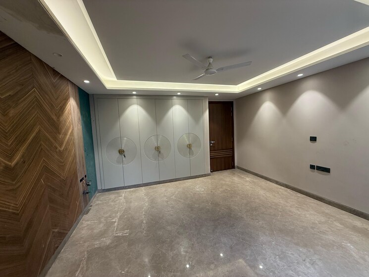 undefined, greater kailash 4 Bedroom 300 Sq.Yd. Builder Floor In Greater Kailash Delhi 8666488