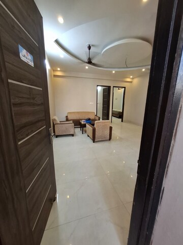 Bathroom in 3 BHK Builder Floor at Sunshine Enclave, Vip Road – for Rent