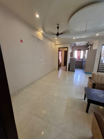 Living Room in 3 BHK Builder Floor at Sunshine Enclave, Vip Road – for Rent