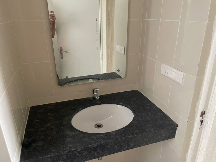 Bathroom, vatika-lifestyle-homes 3 Bedroom 1750 Sq.Ft. Apartment In Sector 83 Gurgaon 8666475