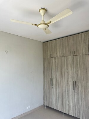 Room in 3 BHK Apartment at Vatika Lifestyle Homes, Sector 83 – for Sale