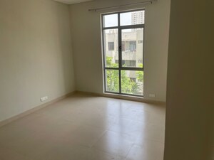 Room in 3 BHK Apartment at Vatika Lifestyle Homes, Sector 83 – for Sale