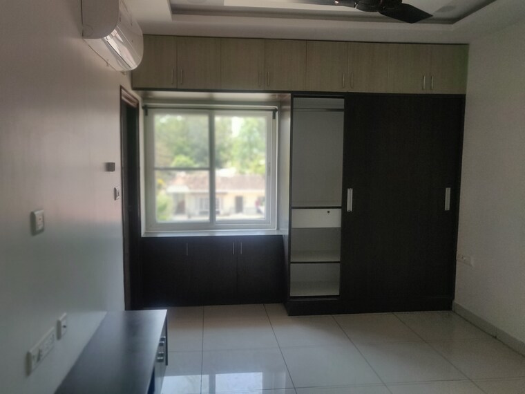 Room, white-house-banjara-hills 3 Bedroom 2354 Sq.Ft. Apartment In Banjara Hills Hyderabad 8666534