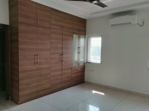 Room in 3 BHK Apartment at White House Banjara Hills, Banjara Hills – for Sale