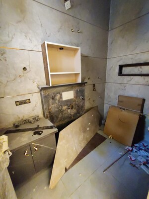 Furnished Amenities in 4 BHK Builder Floor at Gms Road – for Sale