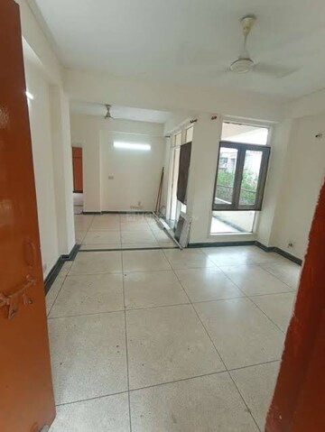 Bathroom in 2 BHK Builder Floor at Sector 37 – for Rent