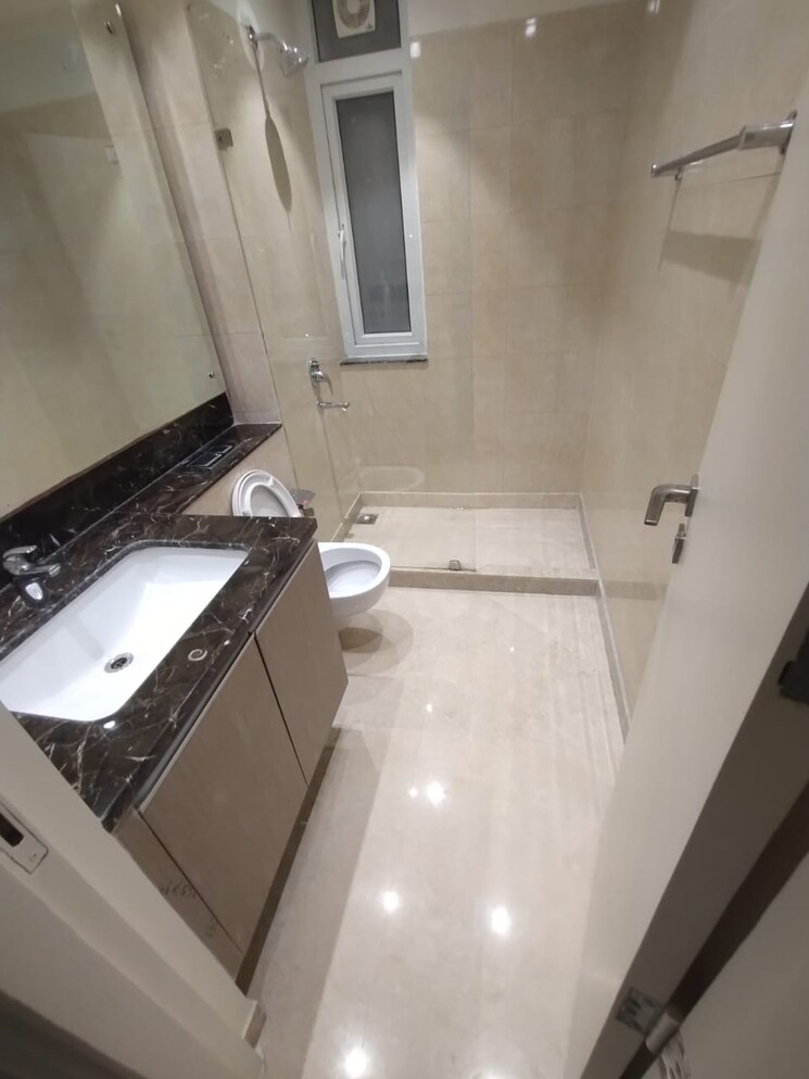 Attached Bathroom, dlf-the-ultima 3 Bedroom 2100 Sq.Ft. Apartment In Sector 81 Gurgaon 8666578