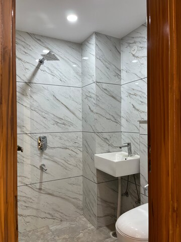 Bathroom in 2.5 BHK Apartment at Baner – for Sale