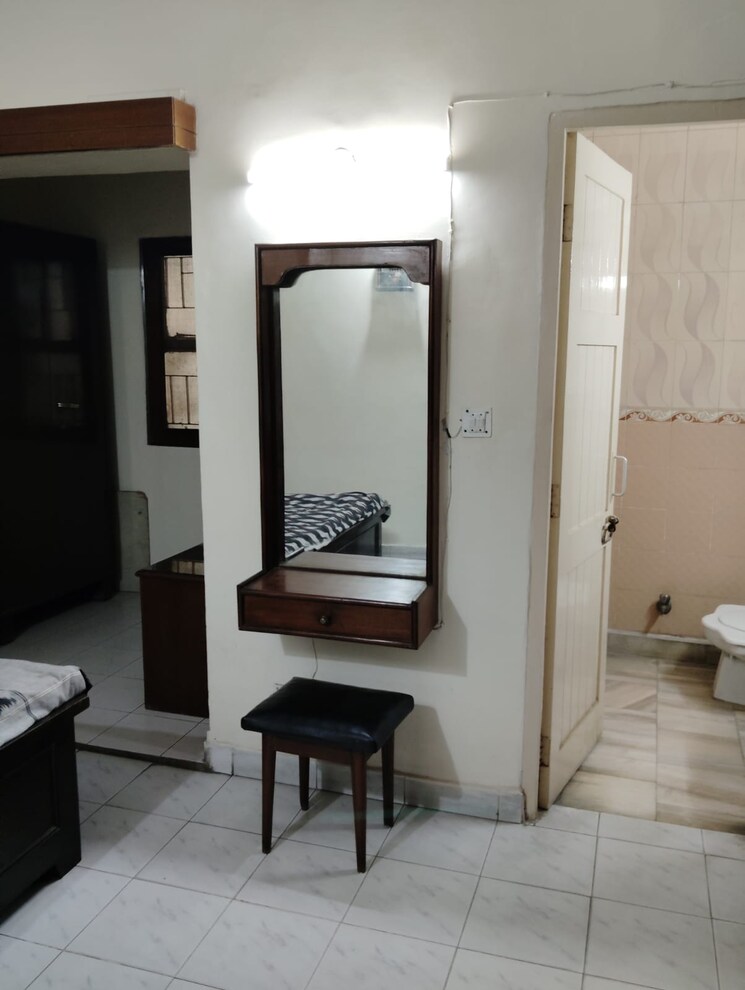 Living Room, south delhi 3 Bedroom 1450 Sq.Ft. Apartment In South Delhi Delhi 8666544