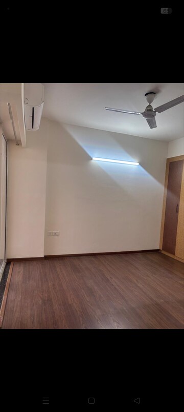 Room in 2 BHK Apartment at M3M Marina, Sector 68 – for Rent