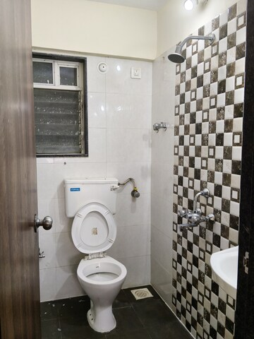 Attached Bathroom in 2 BHK Apartment at Diamond Park, Santacruz East – for Rent