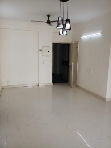 Room in 2 BHK Apartment at Maxblis White House, Sector 75 – for Rent