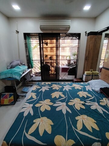 Bedroom in 1 BHK Apartment at Dahisar East – for Sale
