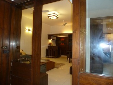 Bedroom in 3 BHK Apartment at Boutique Residential Apartments C-253, Defence Colony – for Rent