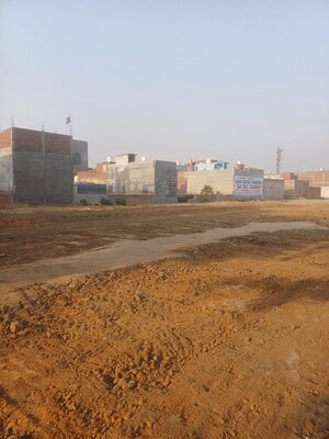  Plot For Sale in Dheeraj Nagar