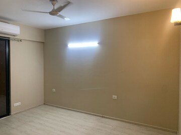 Room in 2 BHK Apartment at M3M Skywalk, Sector 74 – for Rent