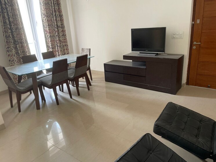 Living Room, emaar-emerald-estate 2 Bedroom 1020 Sq.Ft. Apartment In Sector 65 Gurgaon 8667362