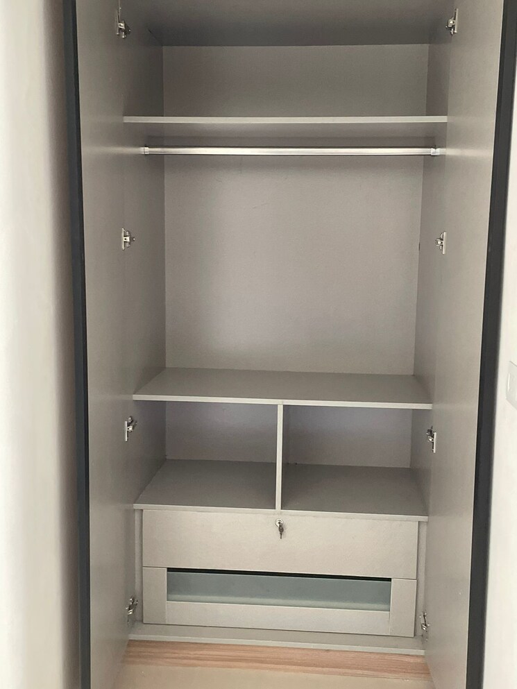 undefined, emaar-emerald-estate 2 Bedroom 1020 Sq.Ft. Apartment In Sector 65 Gurgaon 8667362