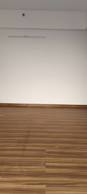 Room in 3 BHK Apartment at ATS Dolce, Zeta I Greater Noida – for Rent