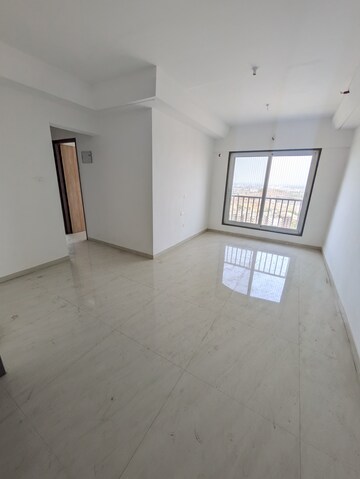 Room in 2 BHK Apartment at Triveni Crown, Kalyan West – for Rent