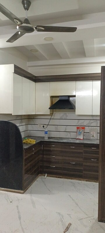 Kitchen in 2 BHK Builder Floor at Krishna Colony – for Rent