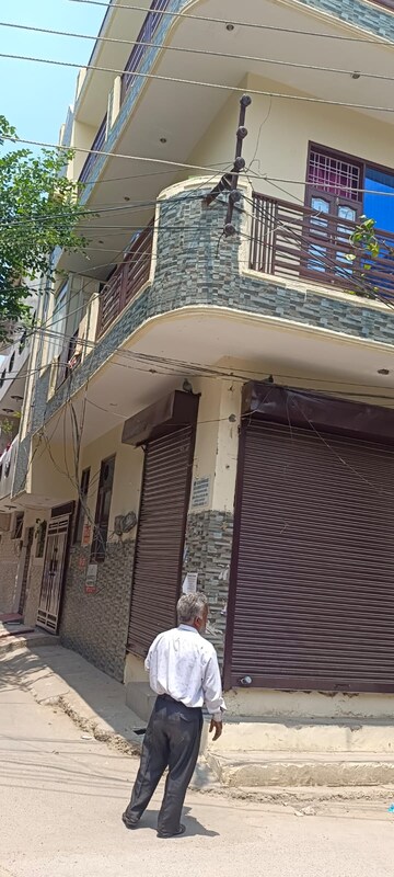 2 BHK Builder Floor For Rent in Krishna Colony