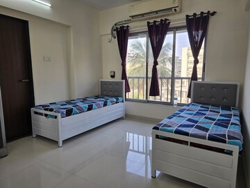 Room in  Pg at Vile Parle West – for Rent