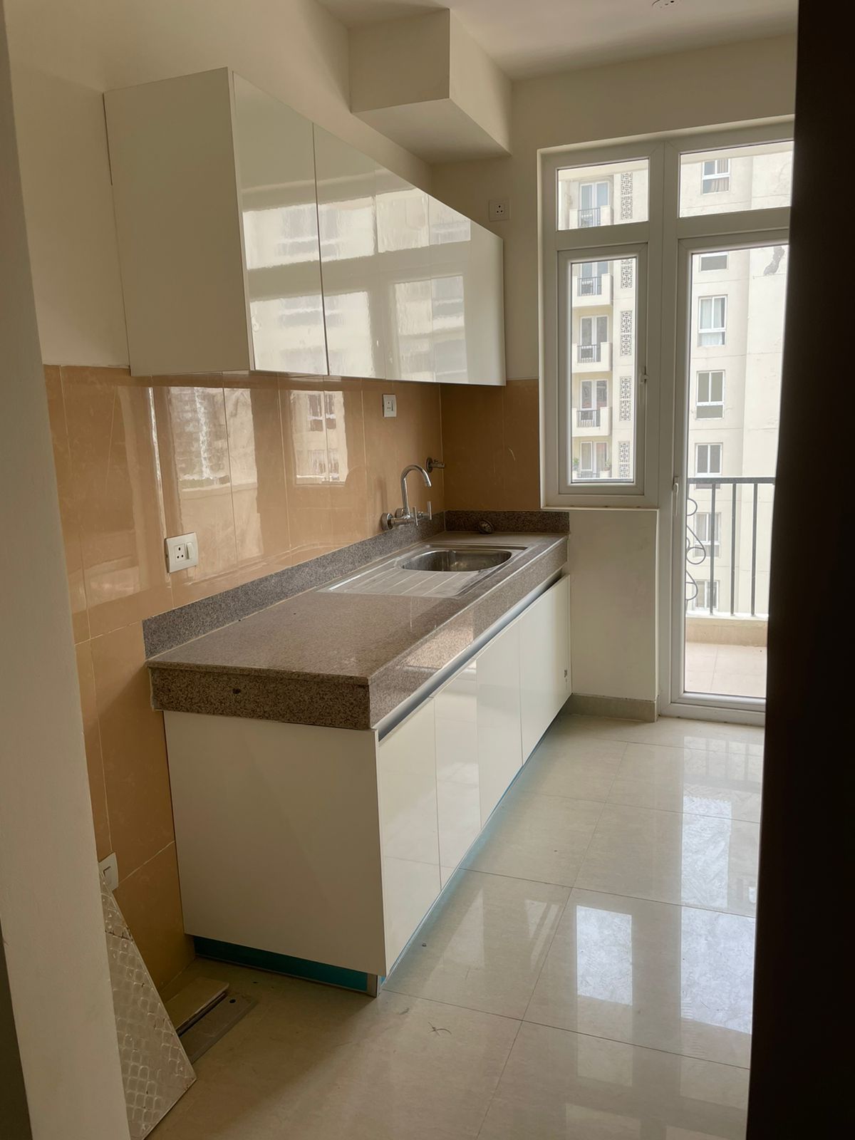 3 BHK + Study Room Apartment For Rent in Emaar Emerald Estate