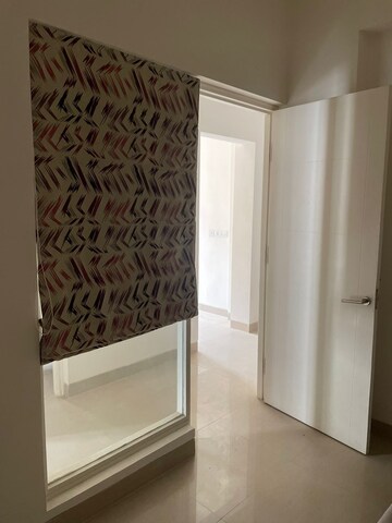 Bathroom in 3 BHK Apartment at Emaar Emerald Estate, Sector 65 – for Rent