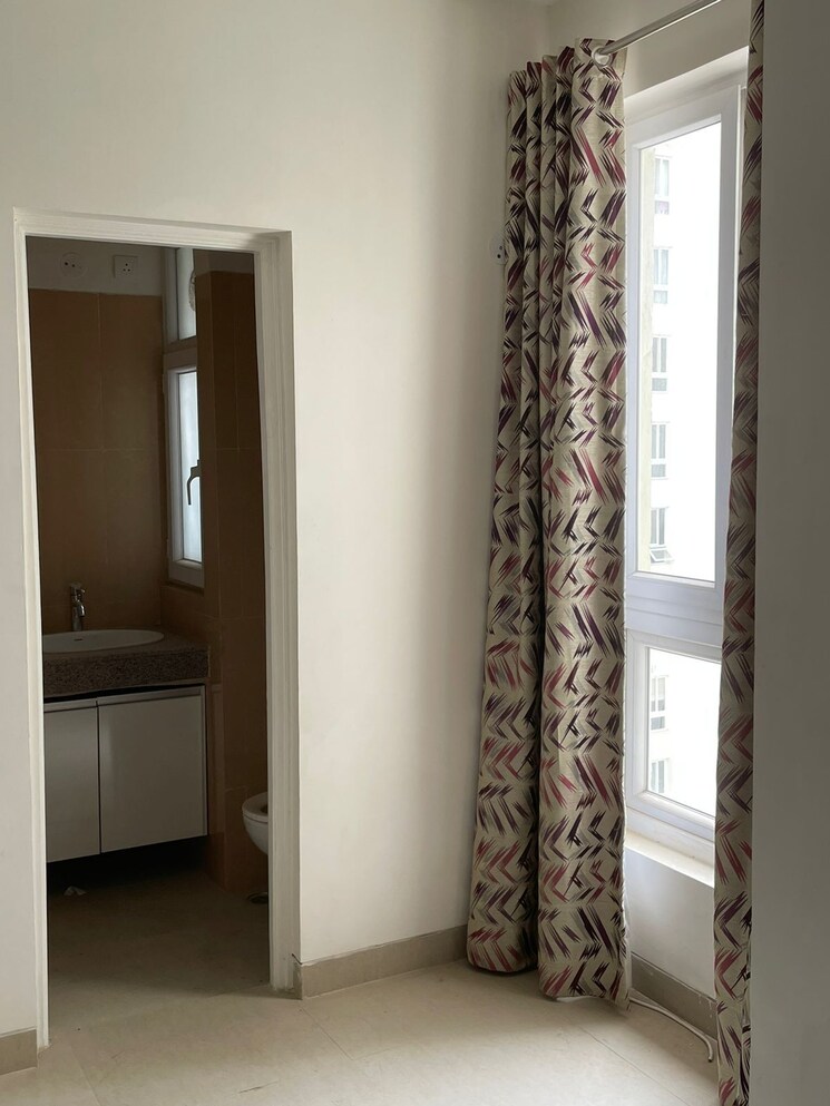 undefined, emaar-emerald-estate 3 Bedroom 1310 Sq.Ft. Apartment In Sector 65 Gurgaon 8667554