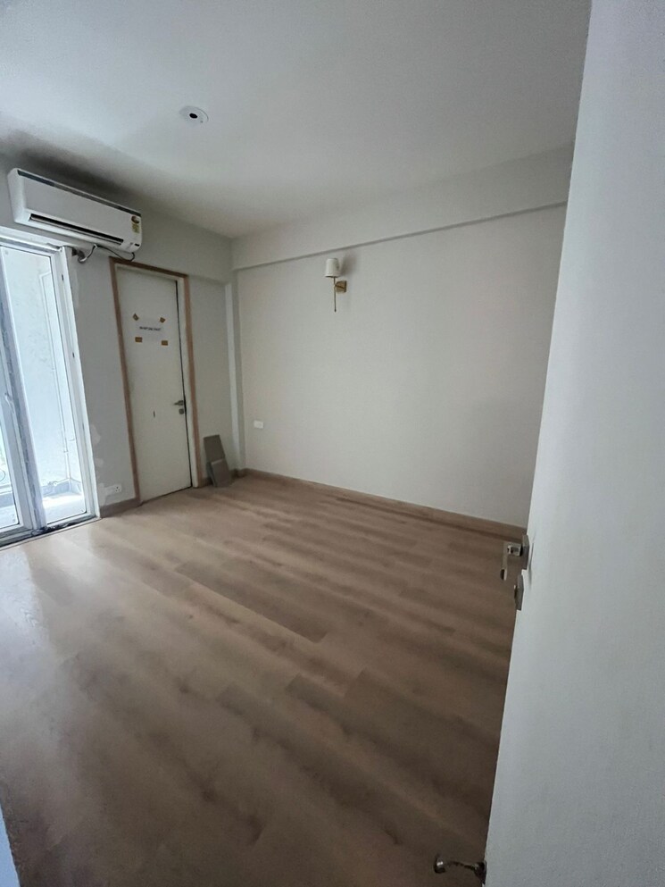 Room, signature-signum-81 3 Bedroom 1361 Sq.Ft. Apartment In Sector 81 Gurgaon 8667455