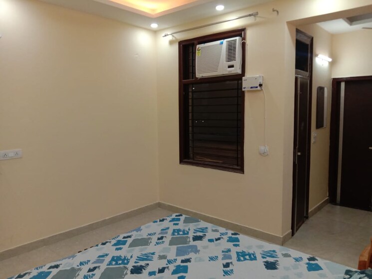 Room, silver-city-extention 3 Bedroom 1500 Sq.Ft. Builder Floor In Vip Road Zirakpur 8667437