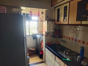 Kitchen in 3 BHK Apartment at Raheja Reflections Eternity, Kandivali East – for Sale