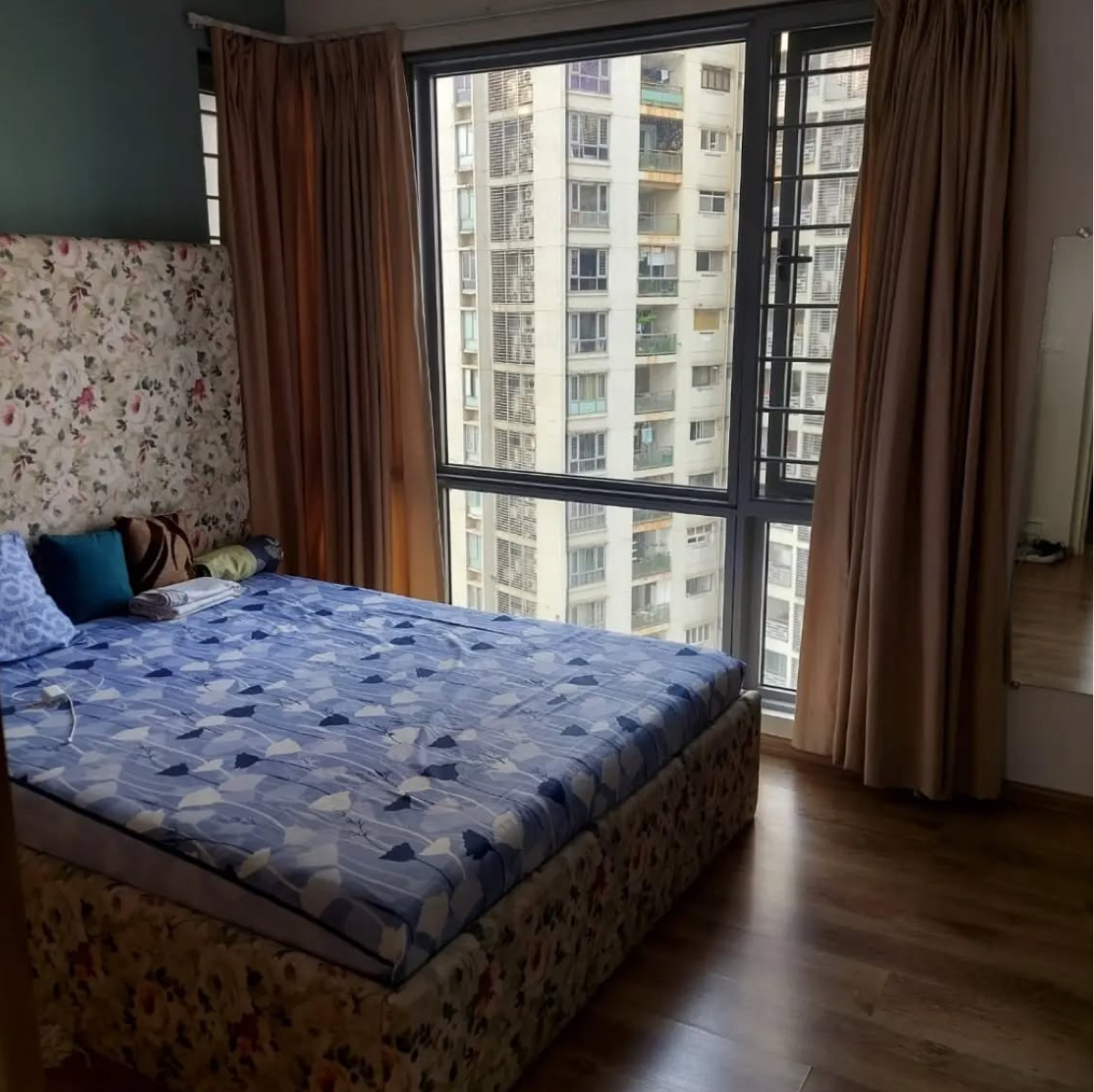 2 BHK Apartment For Rent in Infinity Mall Andheri Wes