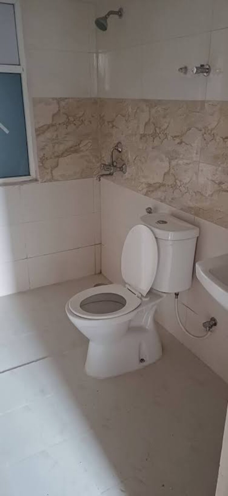 Bathroom, sector 56 2 Bedroom 112 Sq.Mt. Builder Floor In Sector 56 Noida 8667642