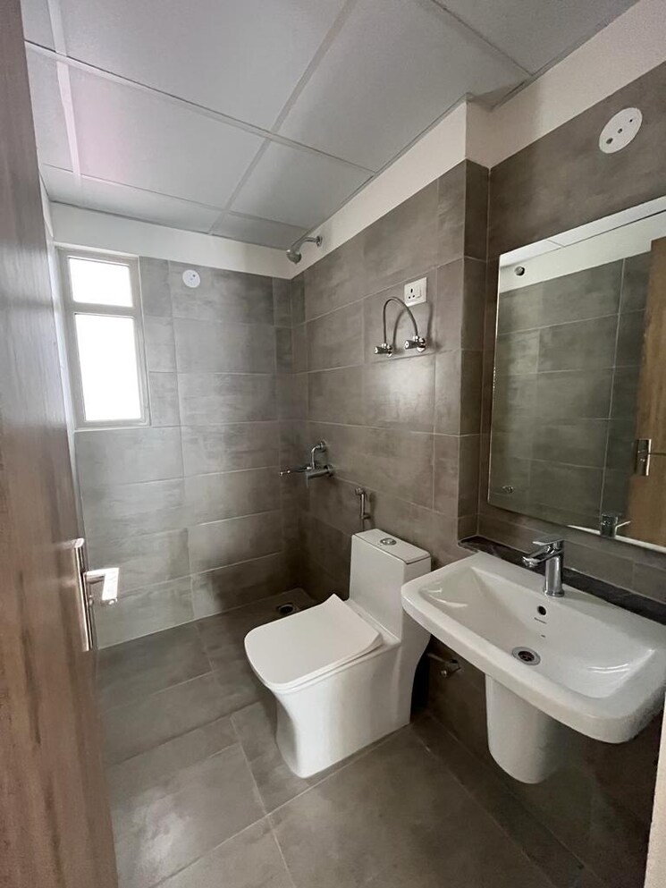 Bathroom, vatika-inxt-emilia-floors 2 Bedroom 929 Sq.Ft. Apartment In Sector 82 Gurgaon 8667696