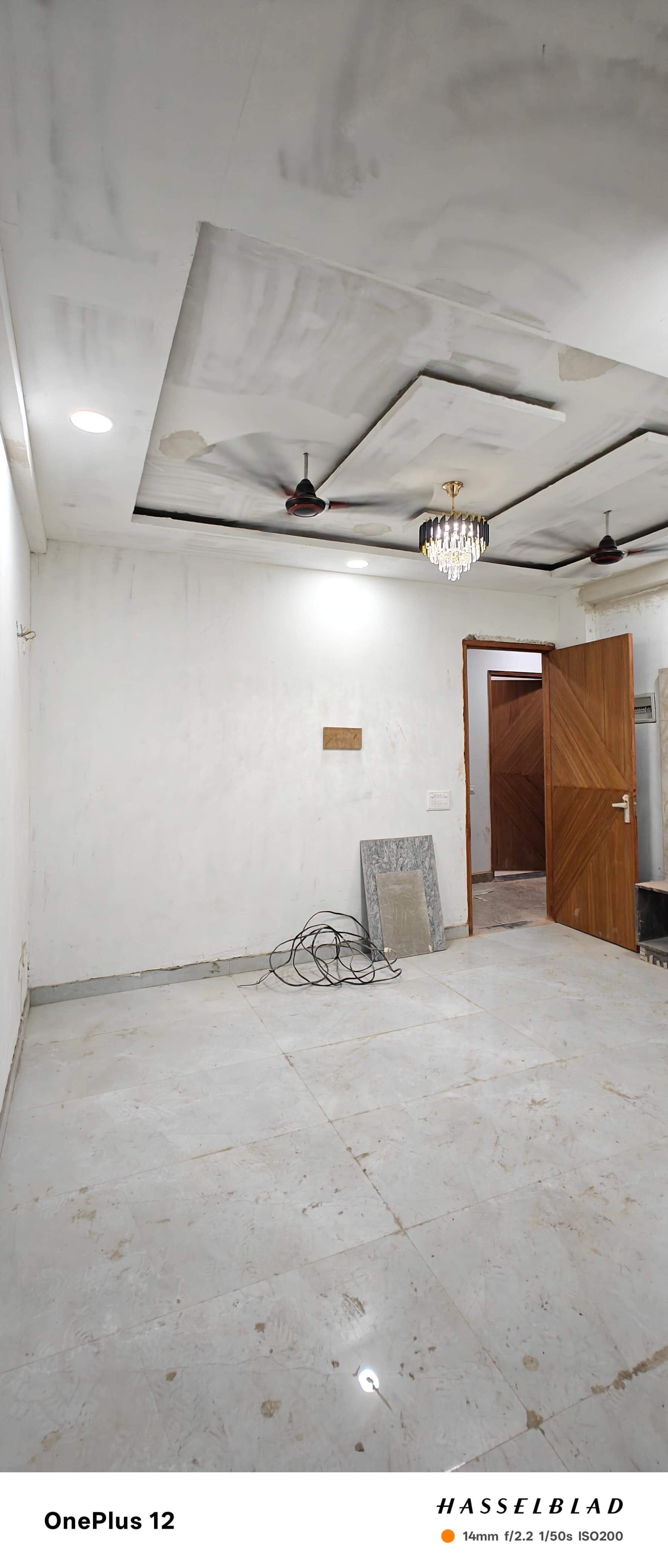 3 BHK + Servant Room Apartment For Sale in Paramount Emotions
