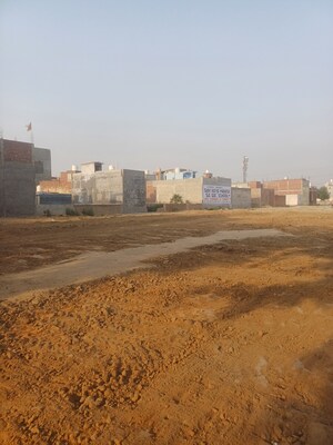  Plot For Sale in Dheeraj Nagar