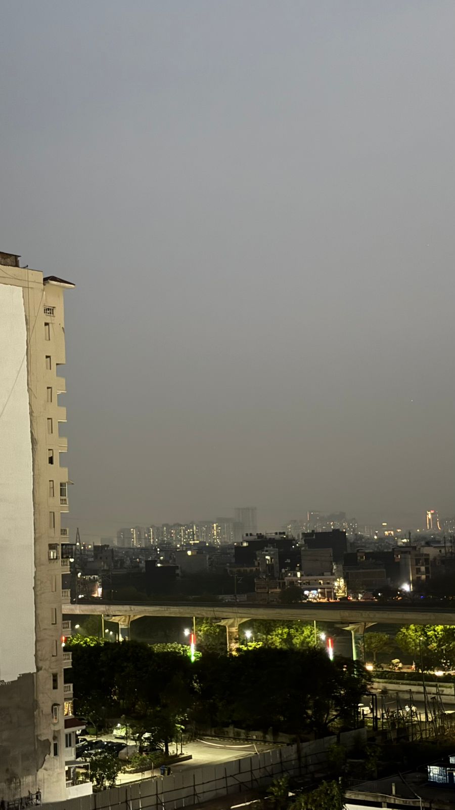 2 BHK + Study Room Apartment For Rent in Aims Golf City