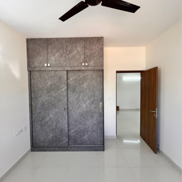 Room in 2 BHK Apartment at Prestige Primrose Hills Phase II, Nagegowdanapalya – for Rent